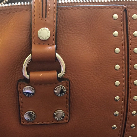 Handbag - Picture 14 of 15